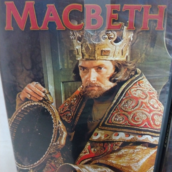 Macbeth & Troilus & Cressida DVDS & Book Bundle - Picture 2 of 6